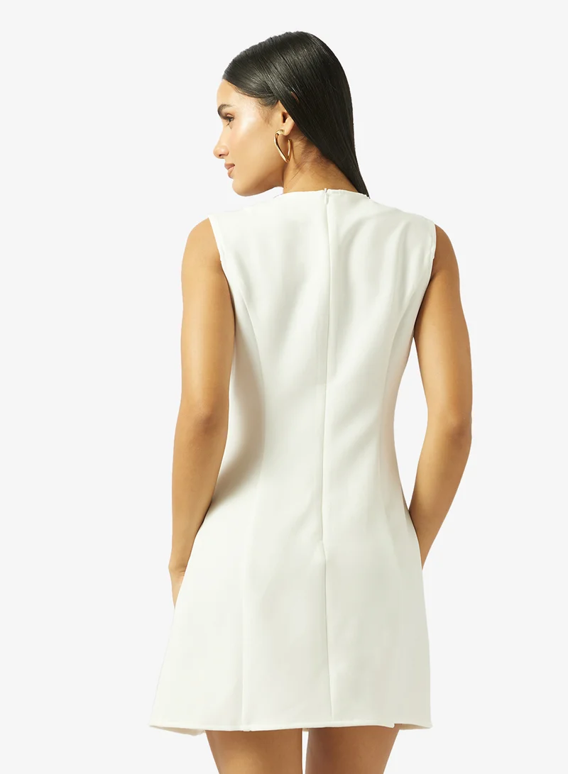 جينجر Buttton Up Tailored Dress